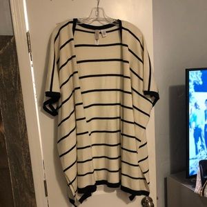 LOFT Sweater kimono navy striped one size